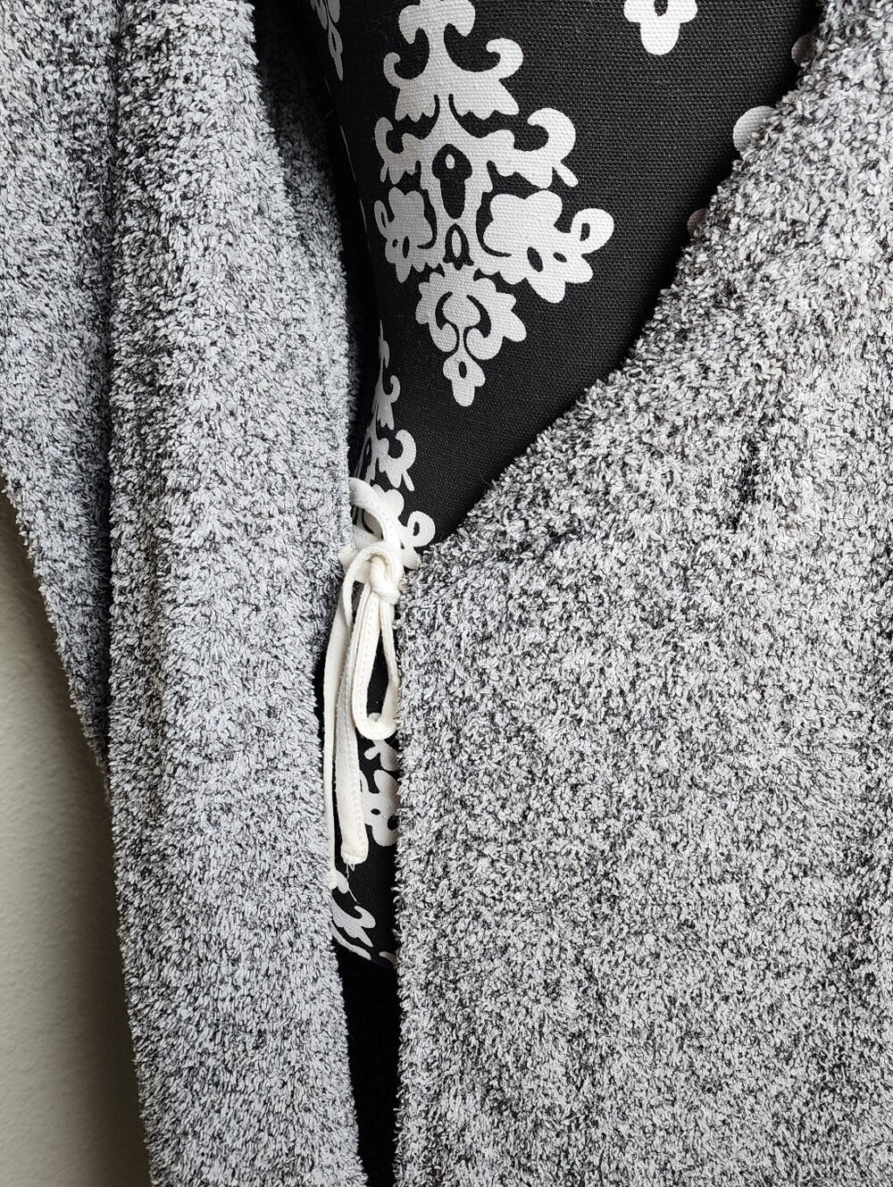 Stars Above Grey Robe Medium - Picture 6 of 10
